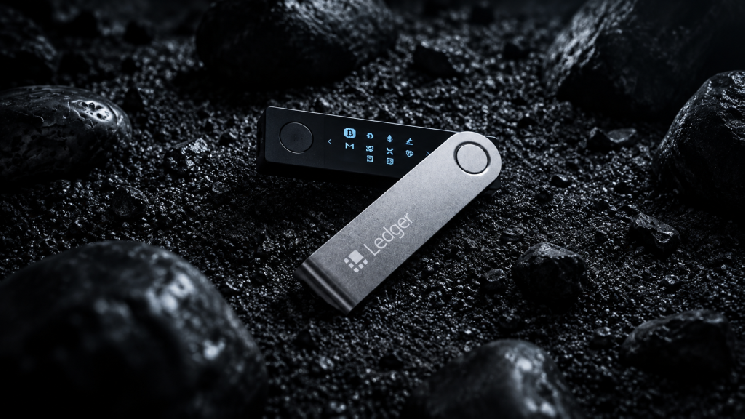 Всплыли малоизвестные подробности крупного инцидента со взломом Ledger, который сейчас находится в центре внимания СМИ! На вопрос &laquo;Почему именно сейчас?&raquo; дан ответ! &mdash; Крипто Новости